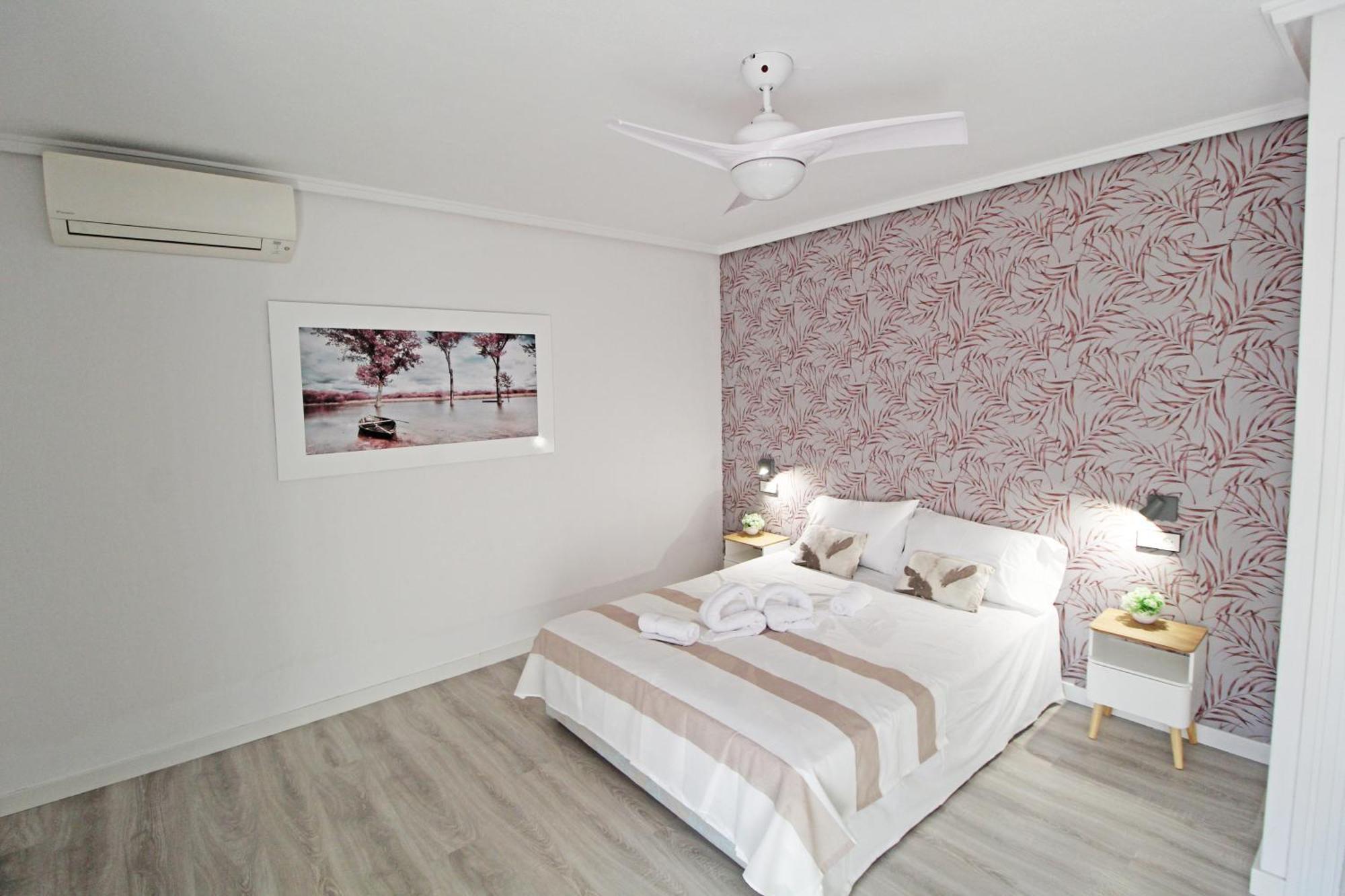Castle Views. Terrace. Design Style. Ac. Wifi. Refurbished. Supercentric. Apartment อาลิกันเต ภายนอก รูปภาพ