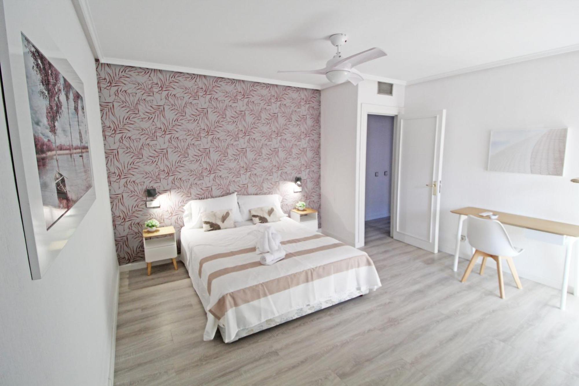 Castle Views. Terrace. Design Style. Ac. Wifi. Refurbished. Supercentric. Apartment อาลิกันเต ภายนอก รูปภาพ